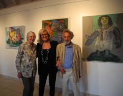 von links - Gretel Eisch, Galeristin Carola Insinger, Künstler Erwin Eisch